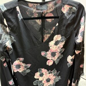 ASTR‎ Black Floral Blouse